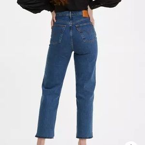 Levi’s Ribcage Jeans